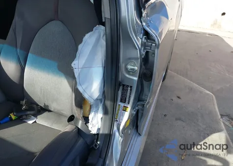 2019 Toyota Camry Le z USA, uszkodzony, nr VIN 4T1B11HK3KU260143